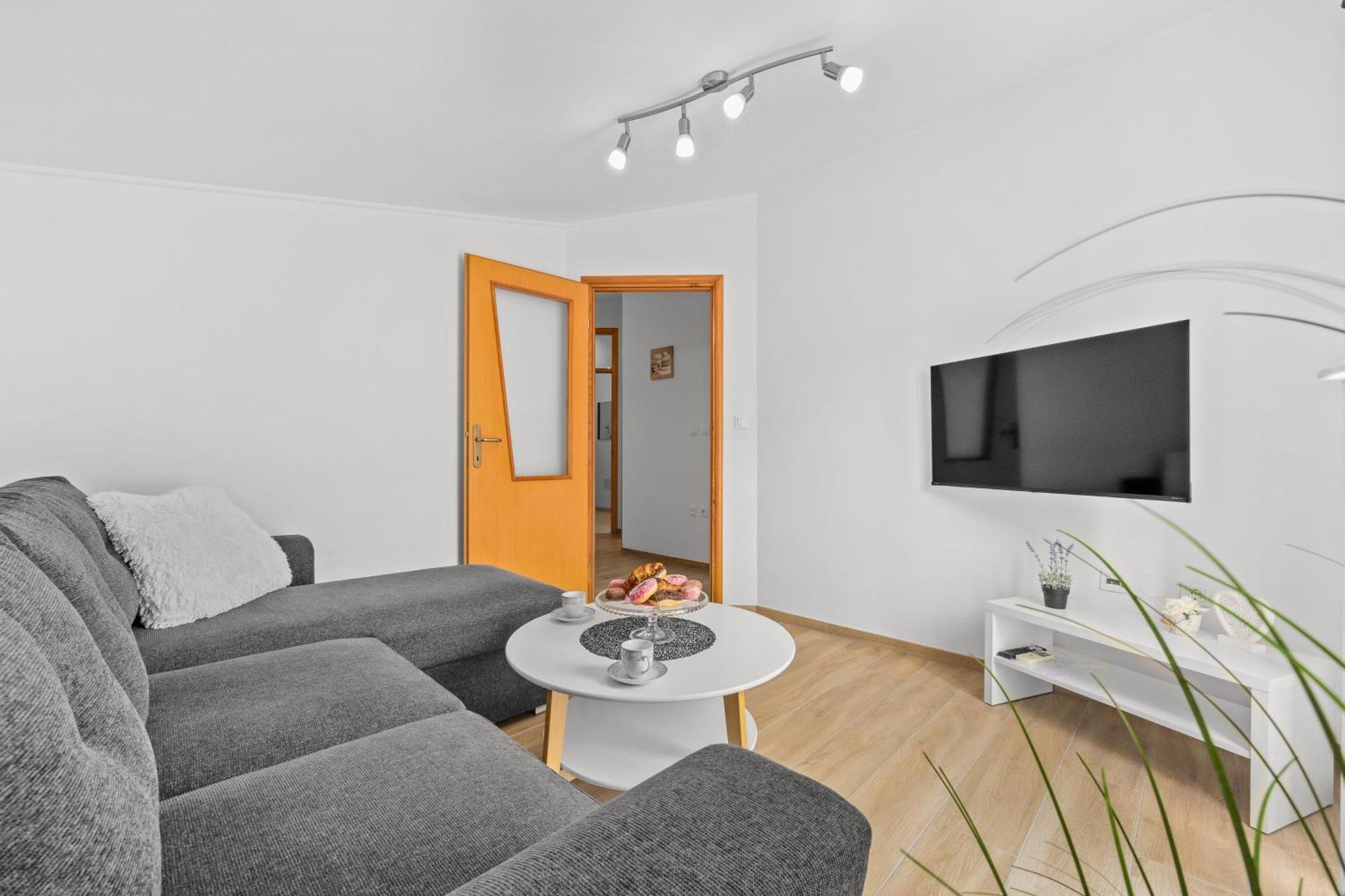 Apartments Gajic Фажана Экстерьер фото